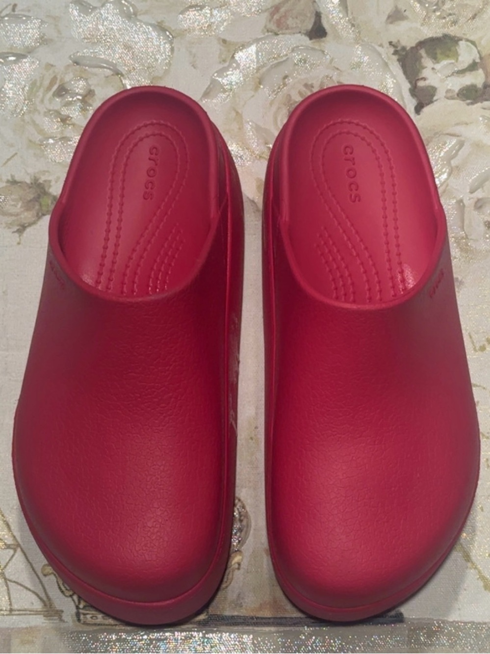 NWOT PINK Croc Platform Clogs Size 6